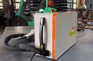 Photo transmise par Marc L. — Nettoyeur laser pulsé 300W